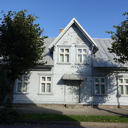 Alice Backyard-Holiday Home And Spa Pärnu Extérieur photo